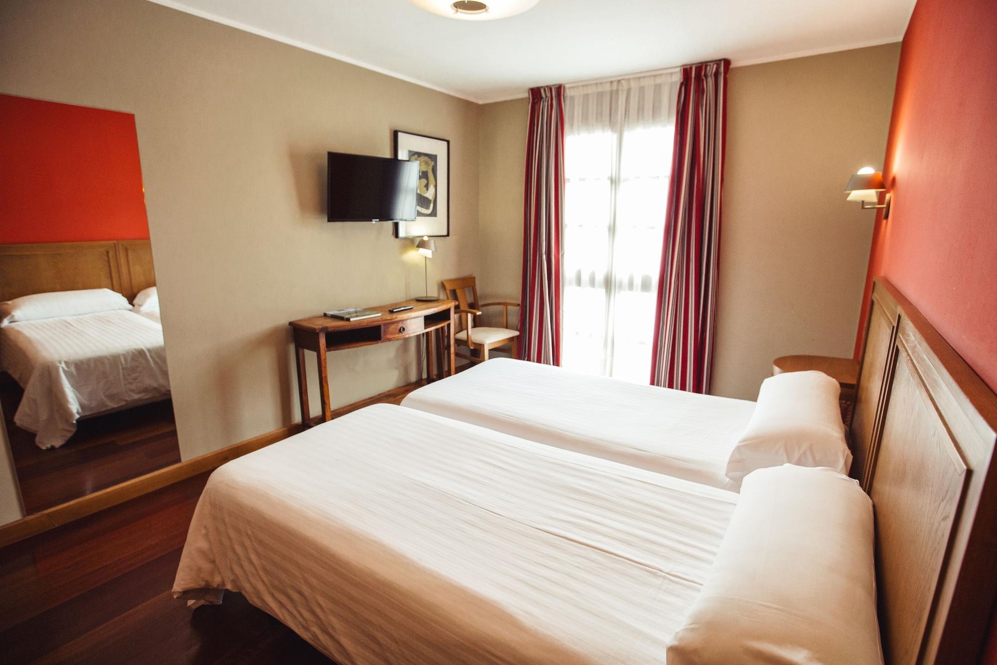 Hotel El Sella Cangas de Onis Exterior photo