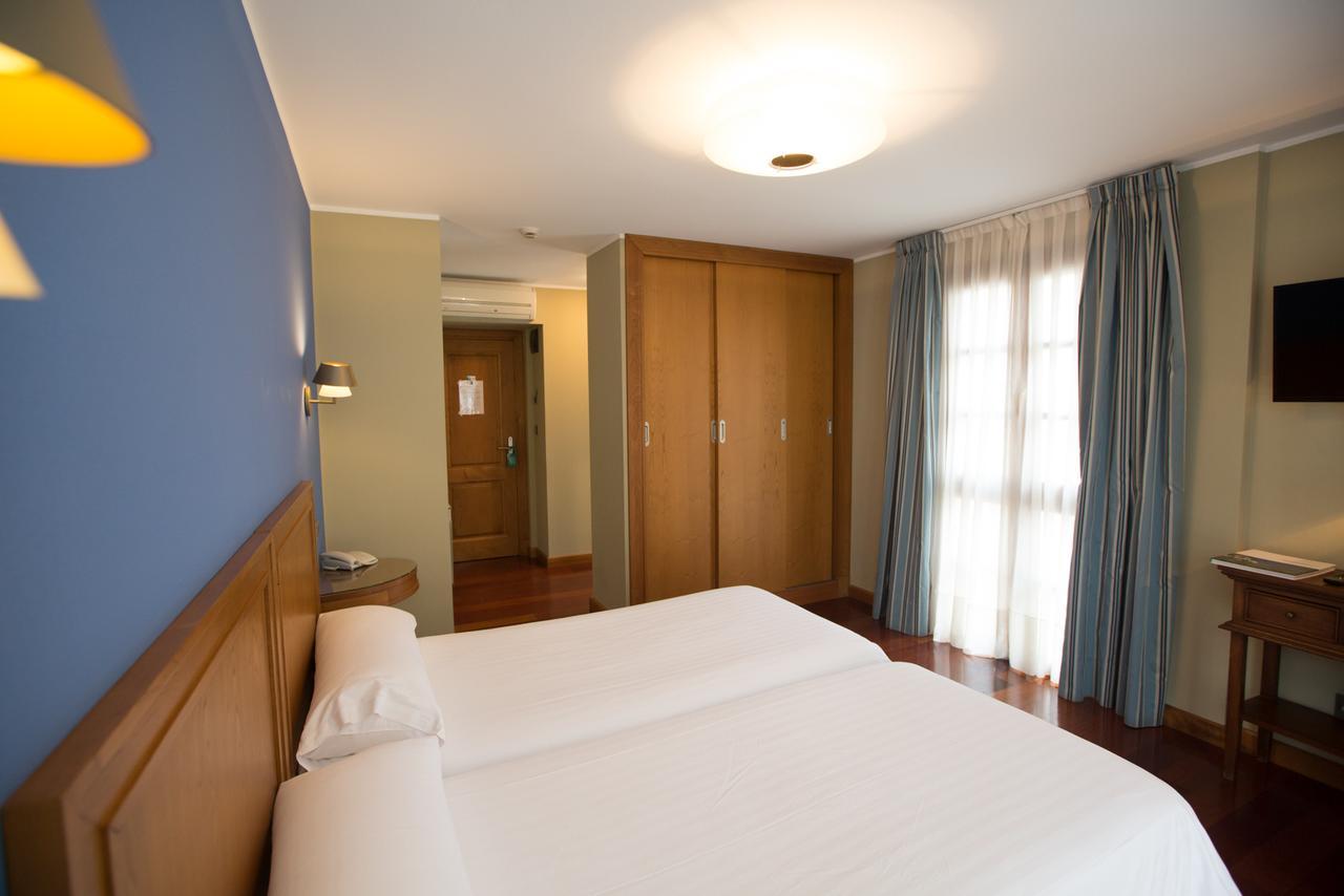 Hotel El Sella Cangas de Onis Exterior photo