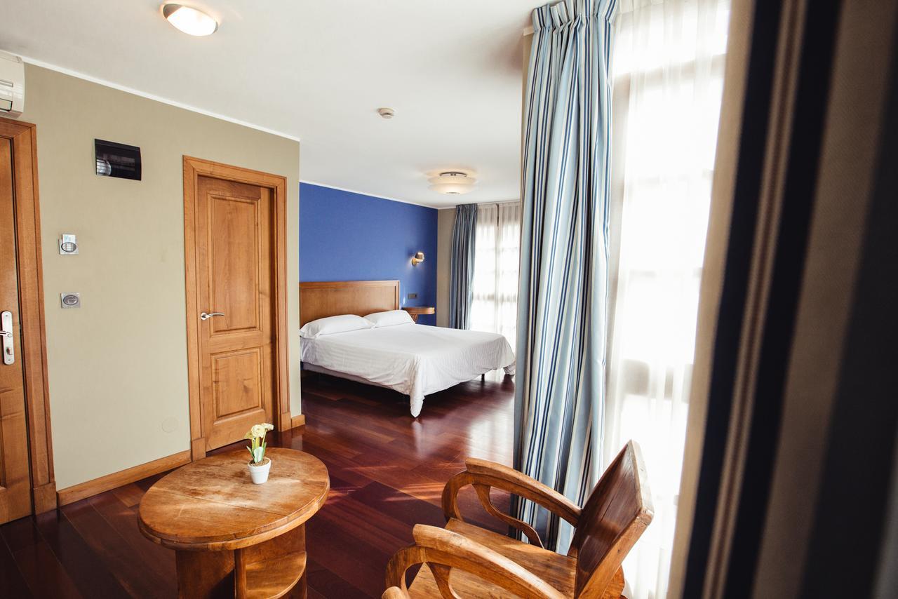 Hotel El Sella Cangas de Onis Exterior photo